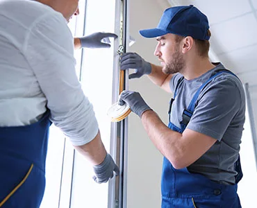 glass repair experts in Pompano Beach, FL